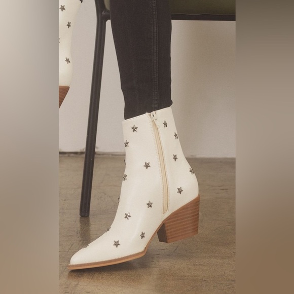Star Studded Western Boots - OASIS SOCIETY - Picture 5 of 7